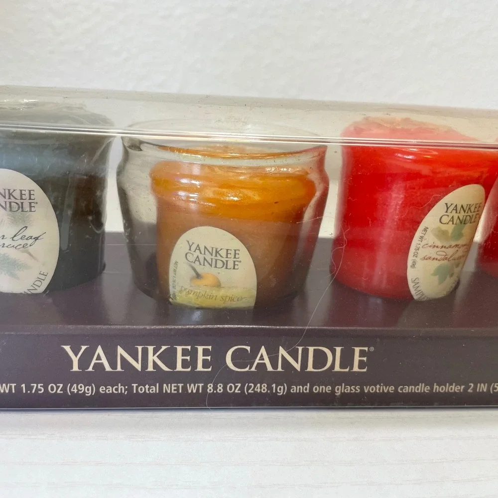 Yankee Candle RETIRED Votive Set Unisex OS Multicolor 5 Candles 1 Holder Sampler